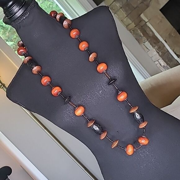 40" wooden bead necklace - Picture 1 of 5